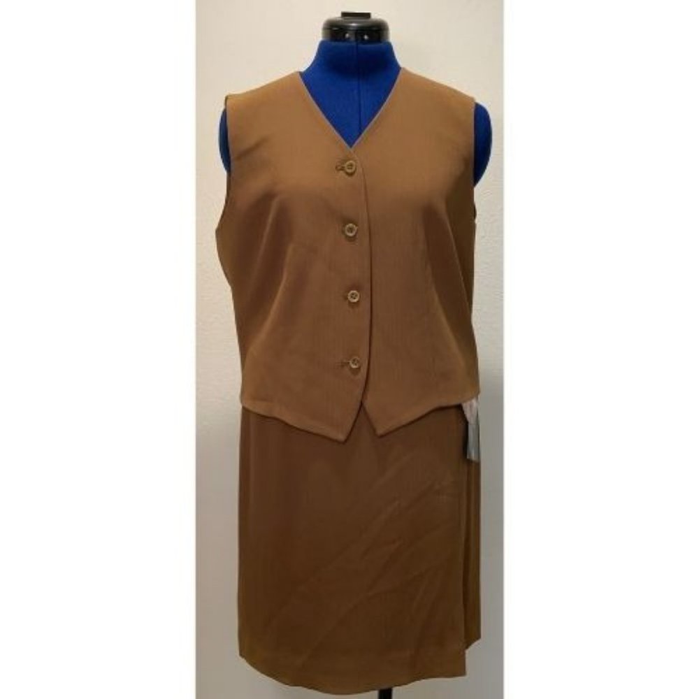 Garfield & Marks - Toast Colored Vest & Skirt - Size 8